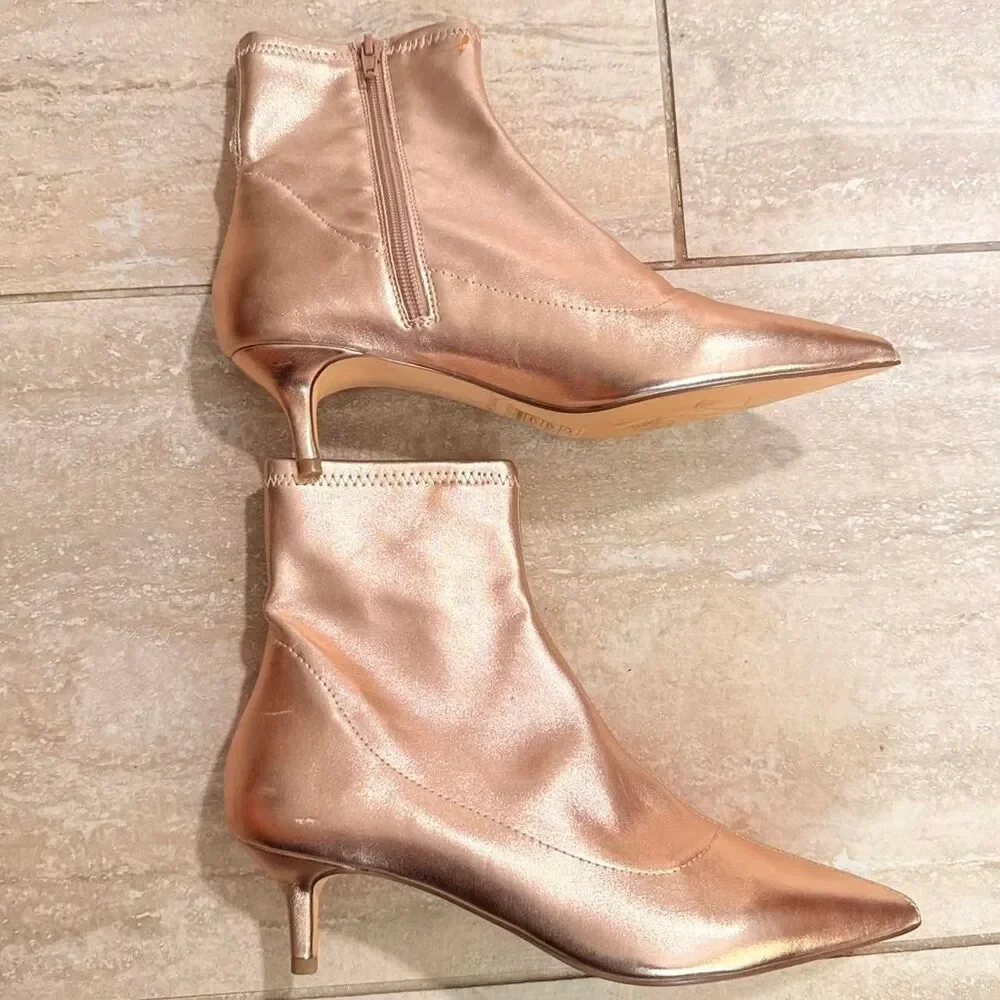 Free people Rose Gold metallic ankle boots pointed toe kitten heel Sz US 7.5